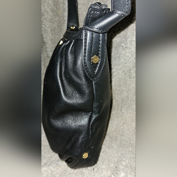 Lodis RFID Black Leather Crossbody Bag Zip Close  Adjustable Strap Purse - Picture 12 of 16